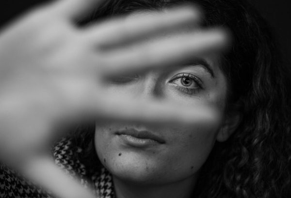 woman-6135236_1920